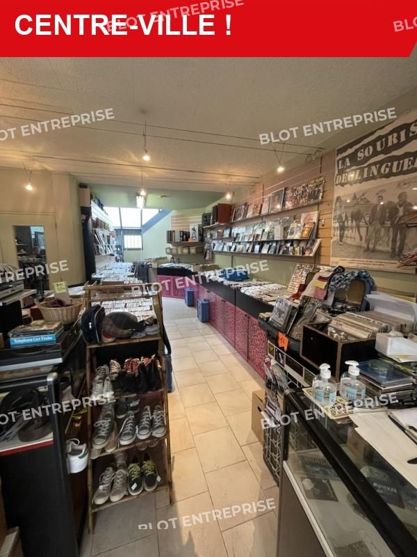 Vente local commercial 67 m² non divisibles