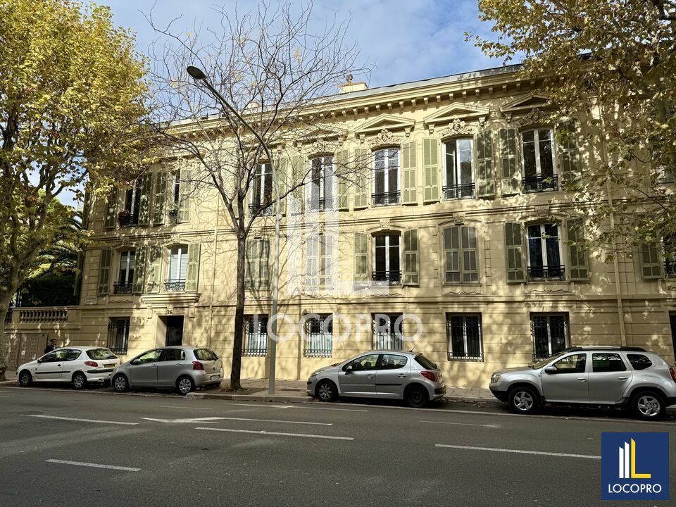 Location bureaux 125 m² non divisibles