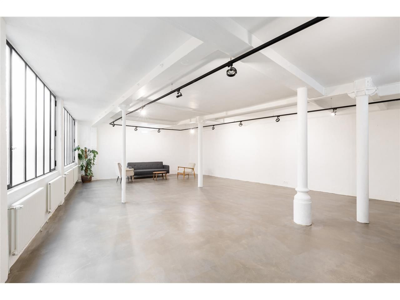 Location local commercial 117 m² non divisibles