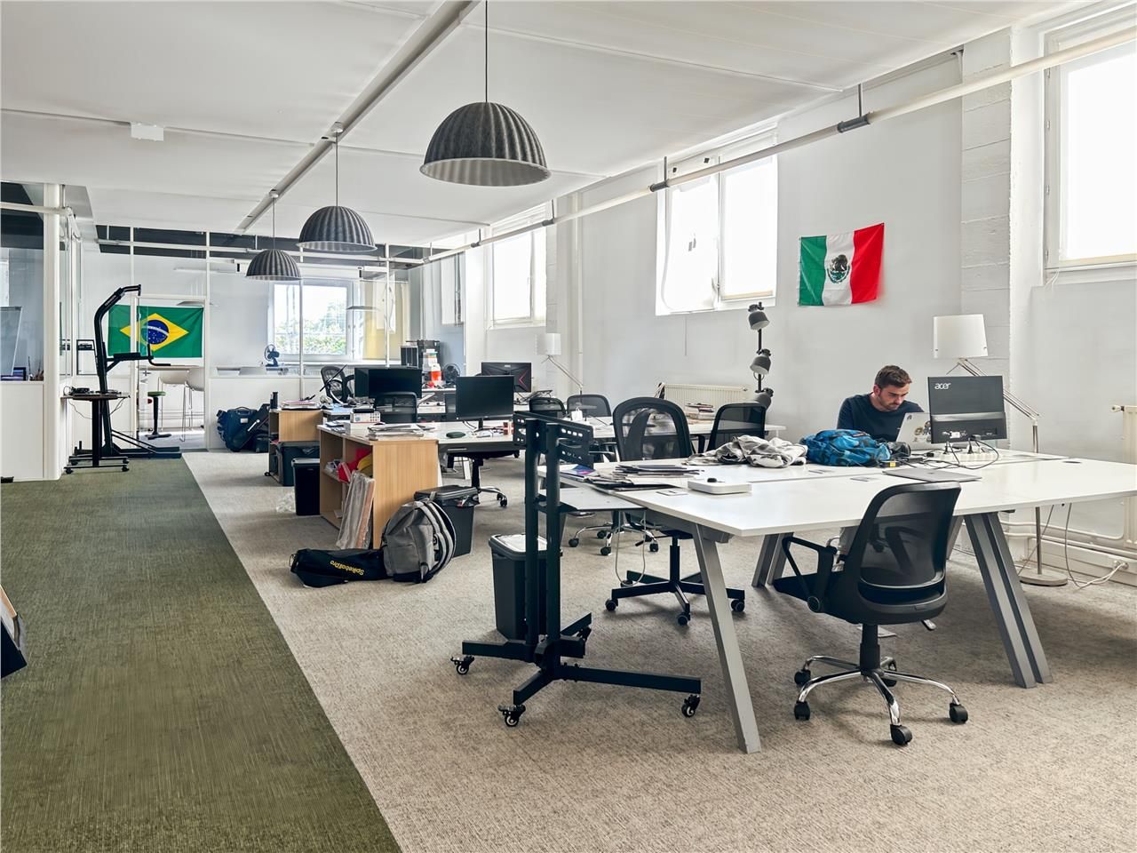 Location bureaux 300 m² non divisibles