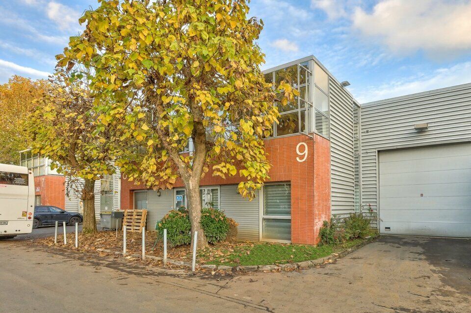 Location local d''activites 326 m² non divisibles