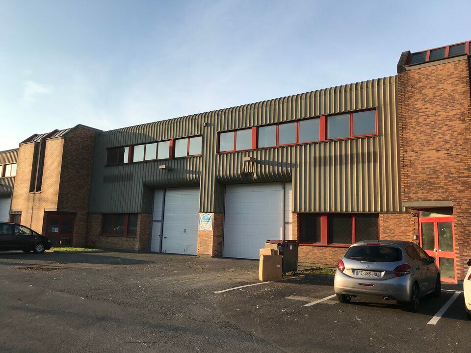 Location local d''activites 612 m² non divisibles
