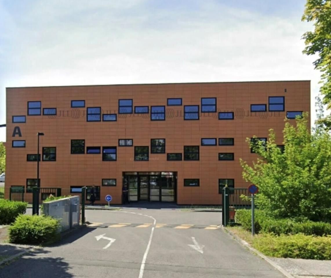 location - bureau - loos