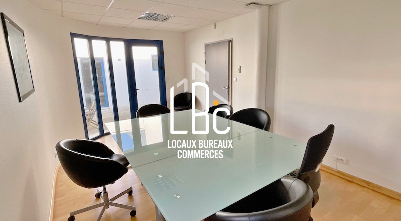 Location bureaux 130.00 m² à Givrand