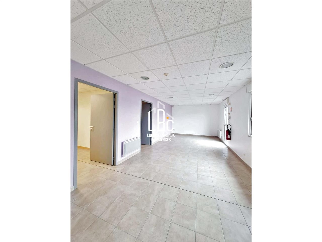Location bureaux 66.00 m² à Le Bignon