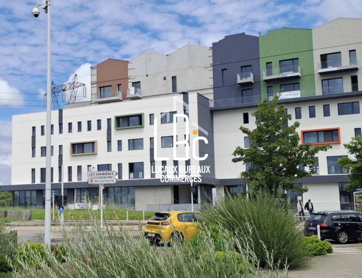 Location bureaux 320.00 m² à Rezé