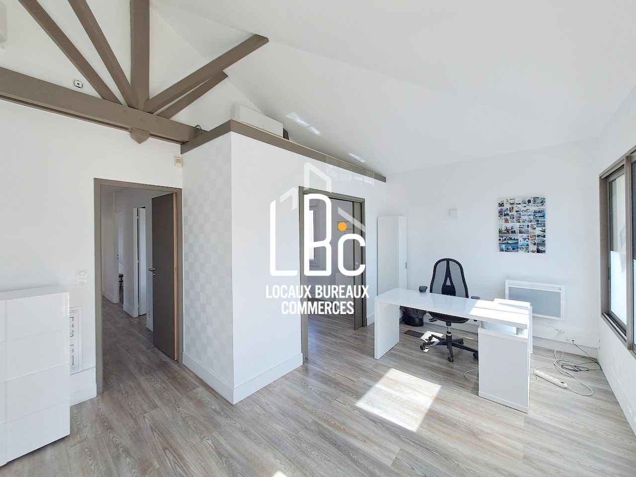 Location bureaux 200.00 m² à Basse-Goulaine