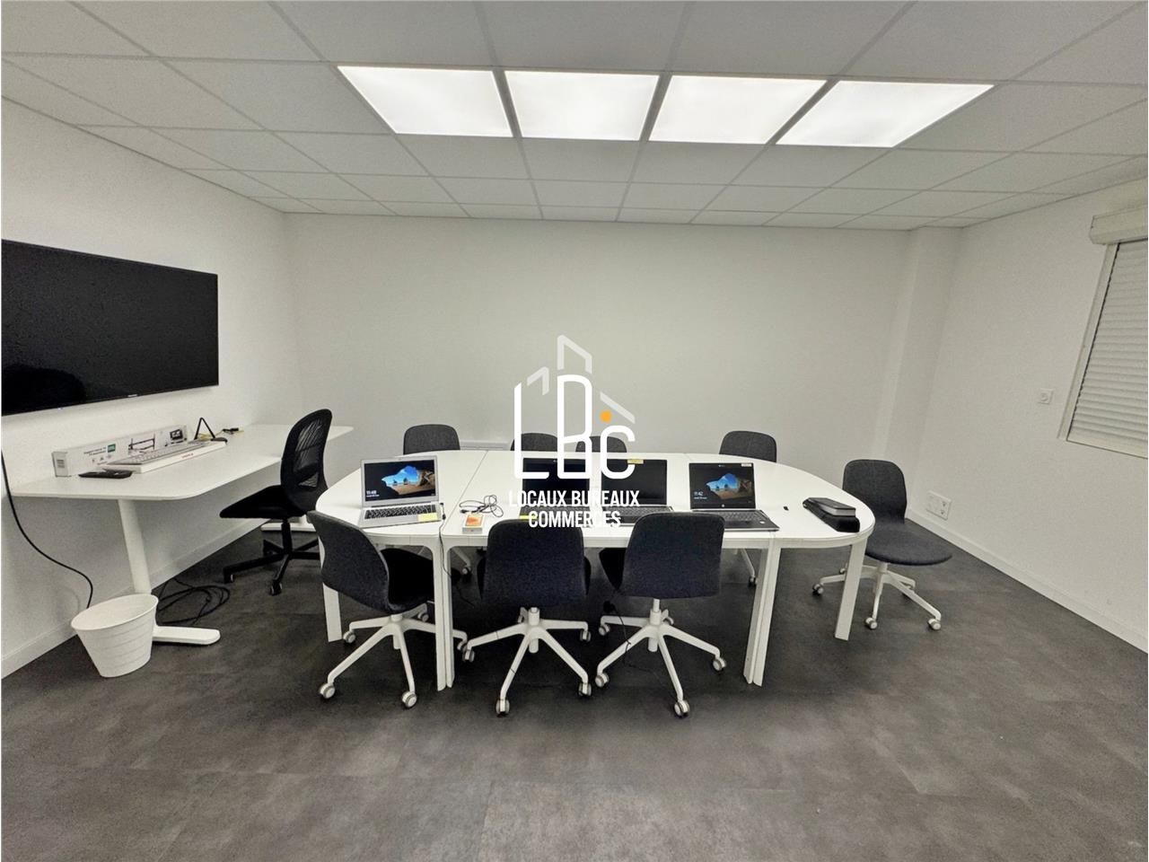 Location bureaux 406.55 m² à Ancenis-Saint-Géréon