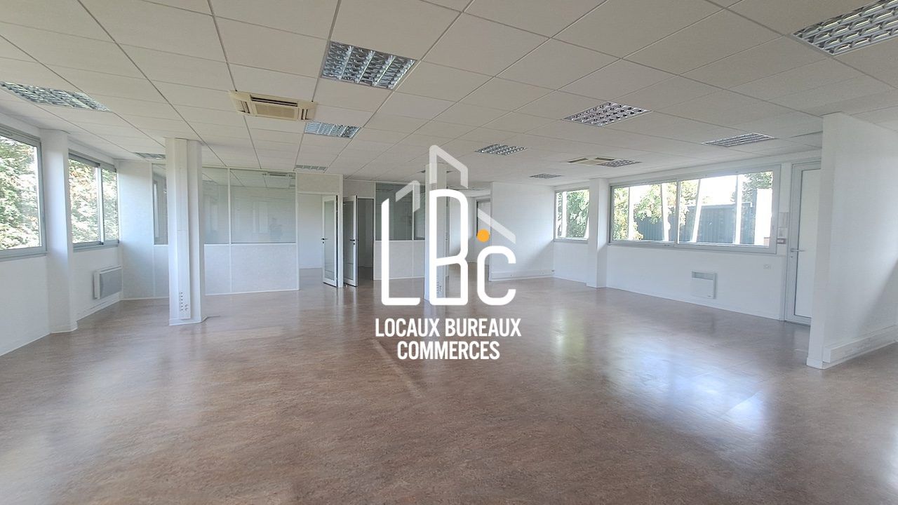 Location bureaux 170.00 m² à Rezé