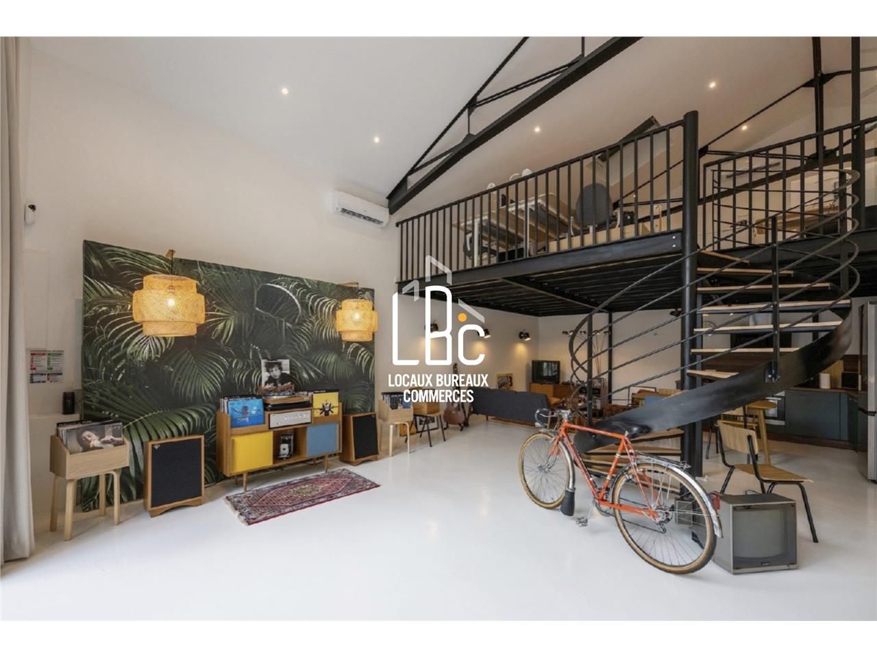 Location bureaux 95.30 m² à Nantes