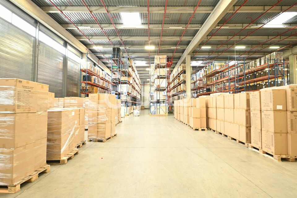 ENTREPÔT LOGISTIQUE A LOUER - 4 057 m²  - MIONS