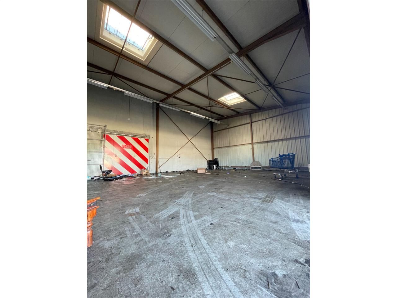 Location local 218.00 m² à LIMOGES