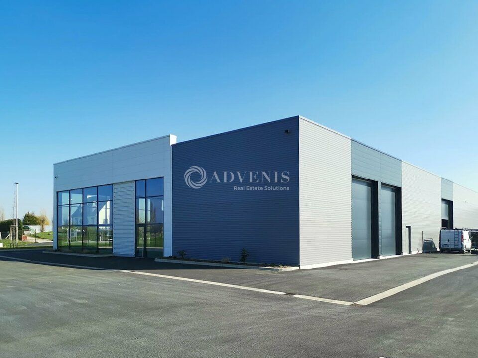 Location local d''activites 550 m² non divisibles