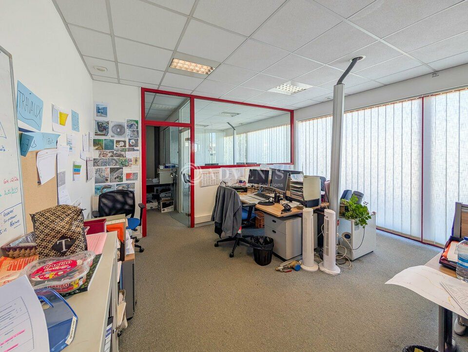 Locaux d'activités à louer - Visibilité, terrain privatif