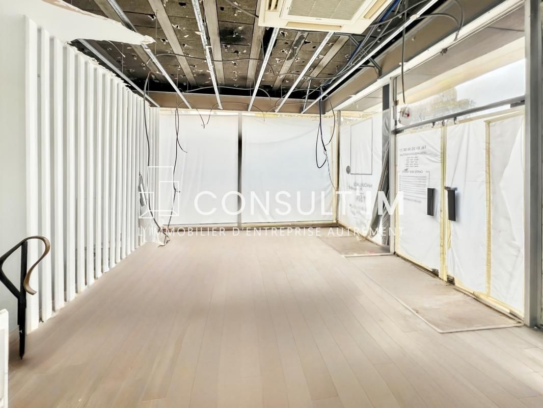 Location local commercial 185 m² non divisibles