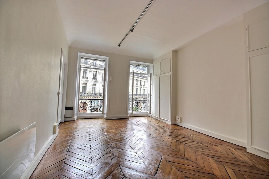 Location bureaux 100 m² non divisibles