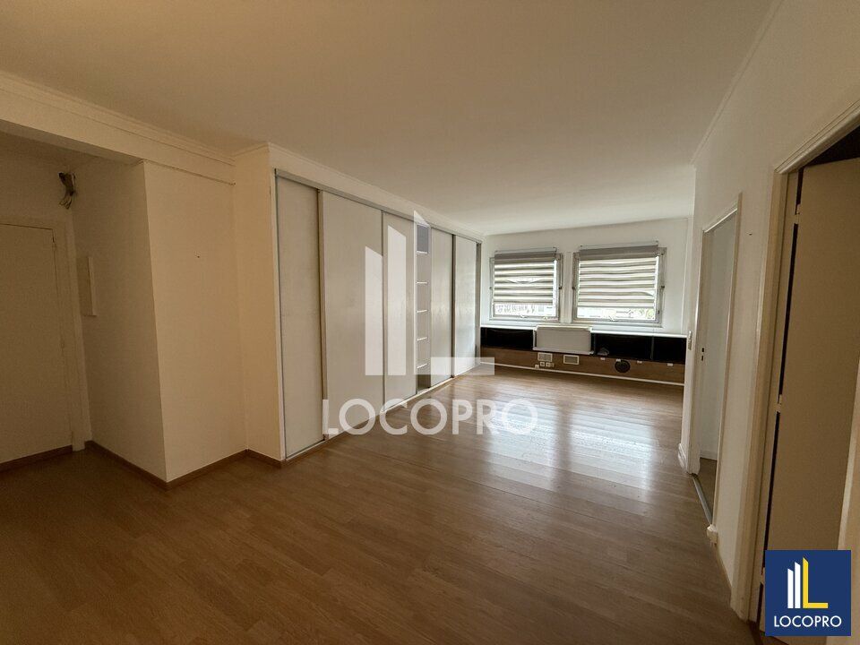 Location bureaux 55 m² non divisibles