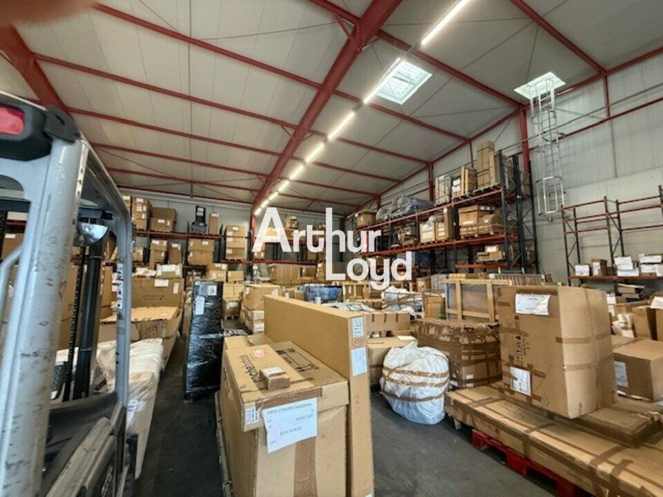 Locaux 1500 m² à louer Vallauris