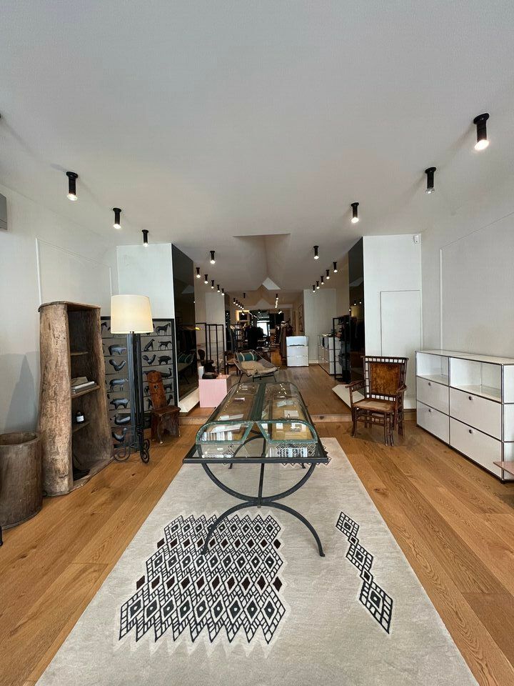 À LOUER – Local commercial 120 m² – Centre historique de Bordeaux