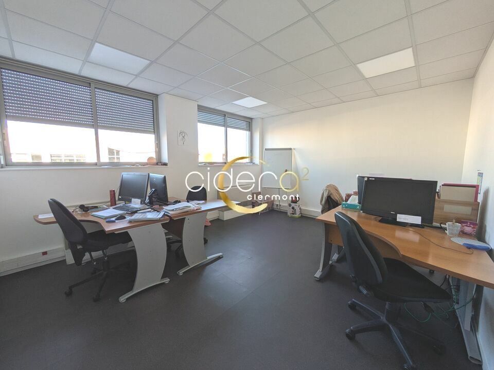 Location bureaux 156 m² non divisibles