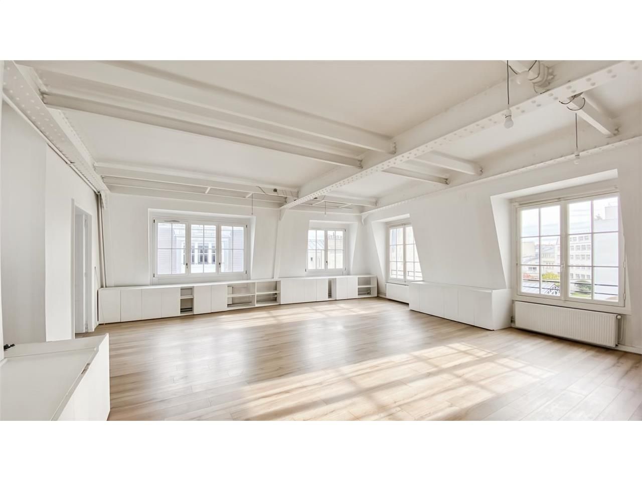 Location bureaux 133 m² non divisibles