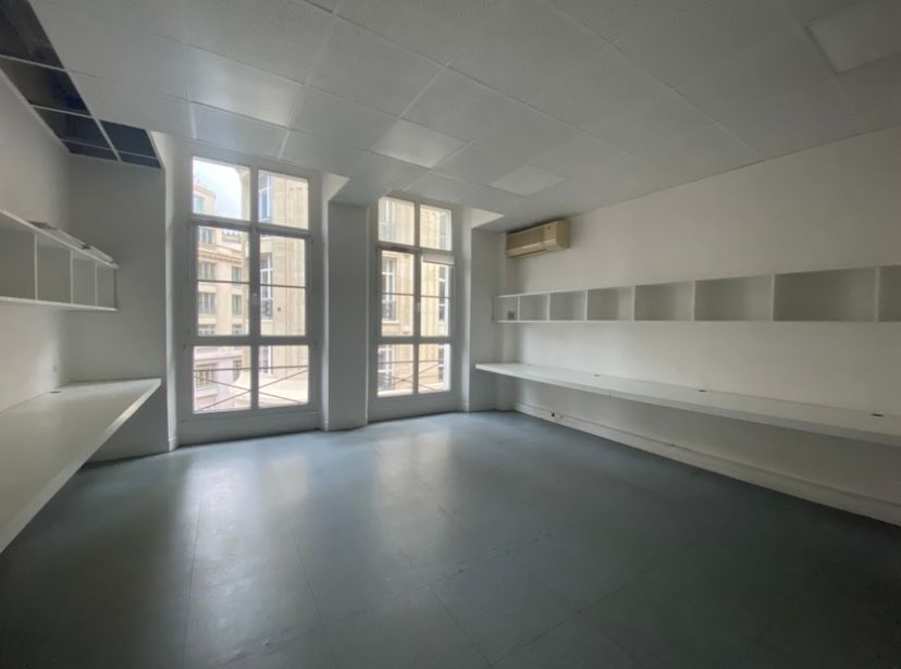 Location bureaux 33 m² non divisibles