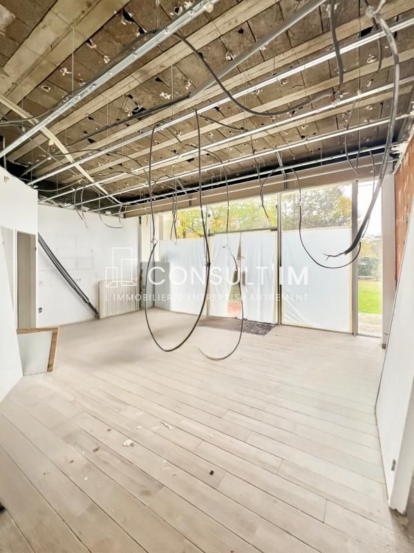 Vente local commercial 185 m² non divisibles