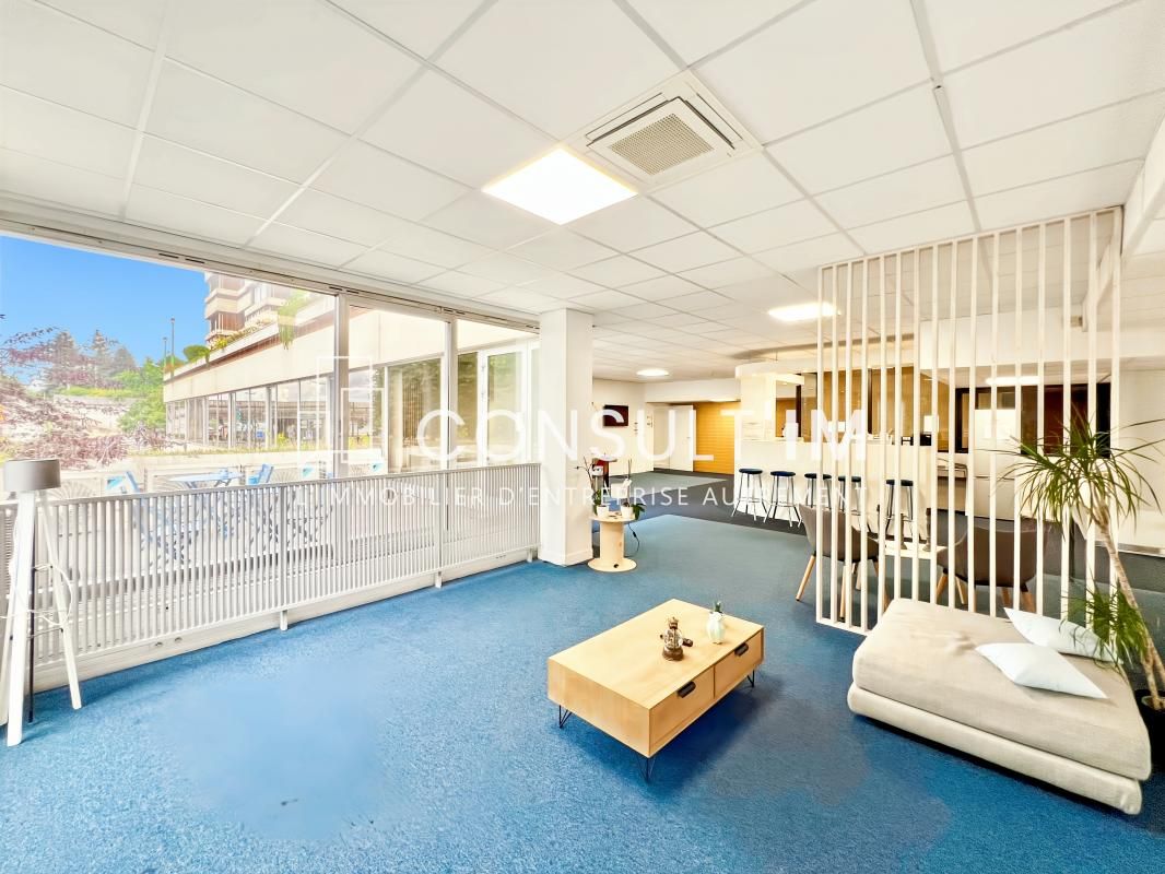 Vente bureaux 825 m² non divisibles