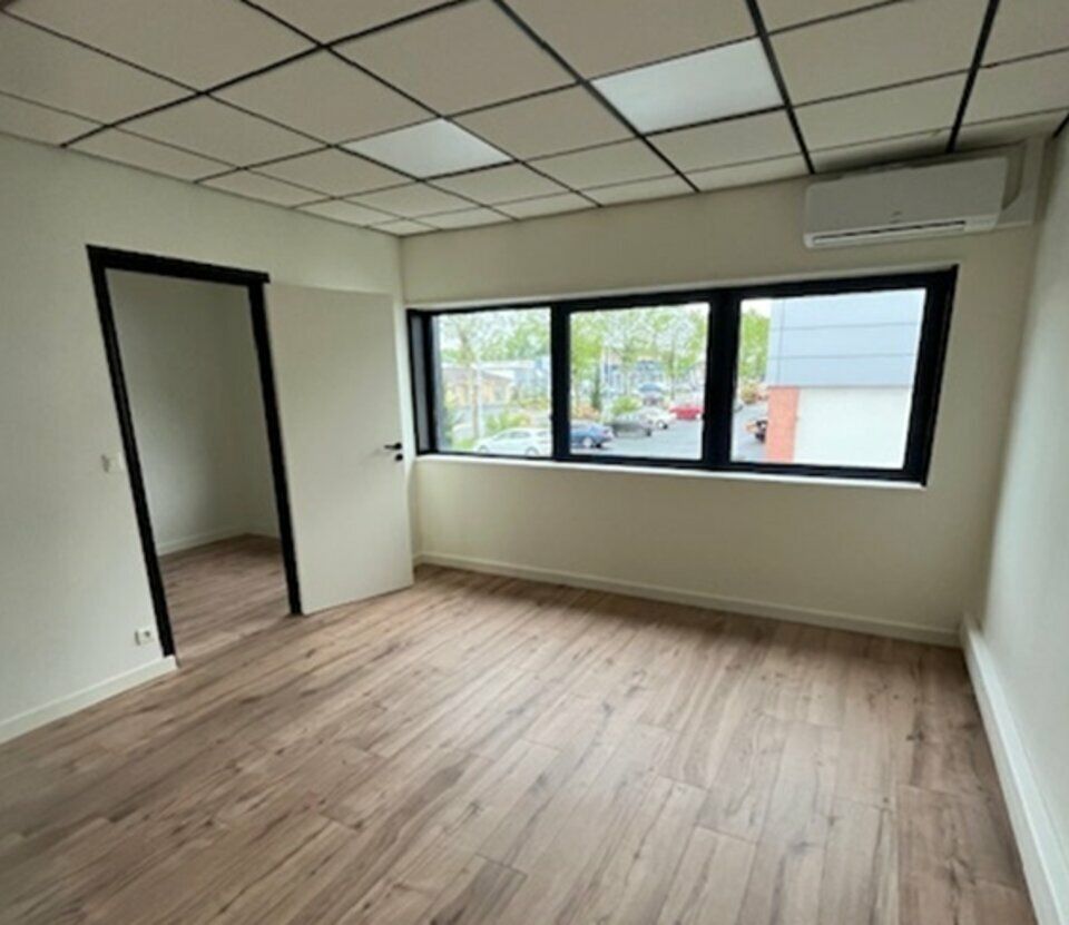 A LOUER 125 m² de bureaux THIERS