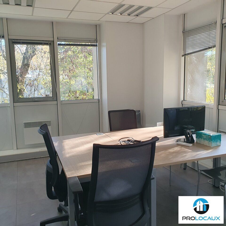 Location bureaux 171 m² non divisibles