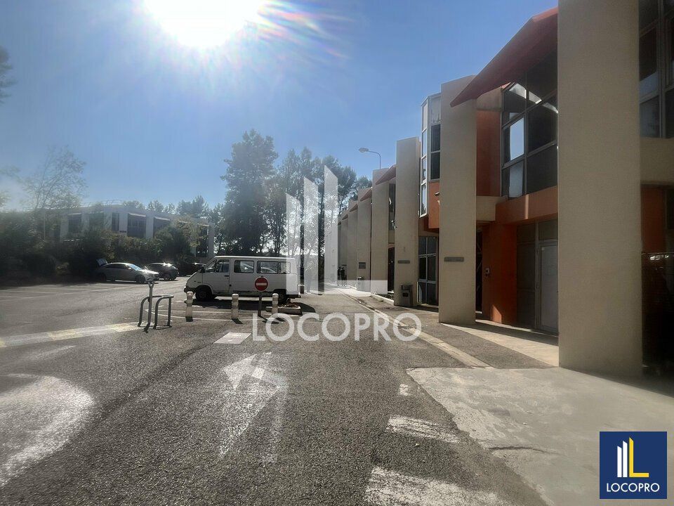 A LOUER - LOCAL COMMERCIAL - 1560 M2 - VALBONNE SOPHIA ANTIPOLIS 