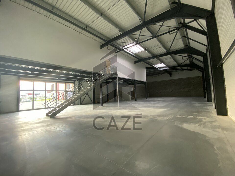 Location local d''activites 713 m² non divisibles