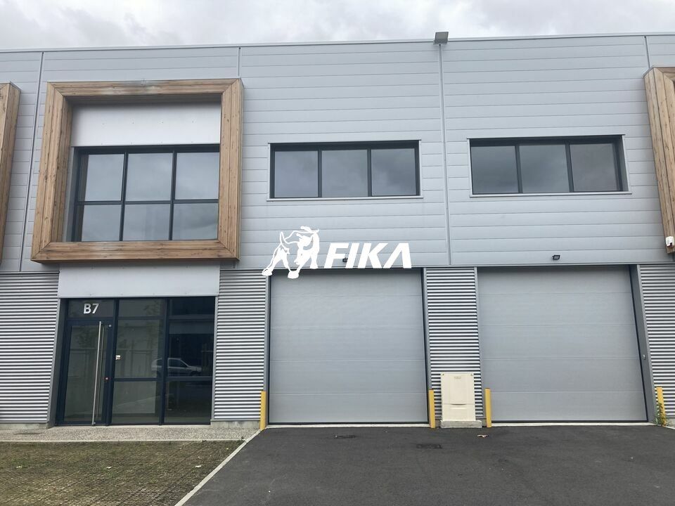 Location local d''activites 378 m² non divisibles