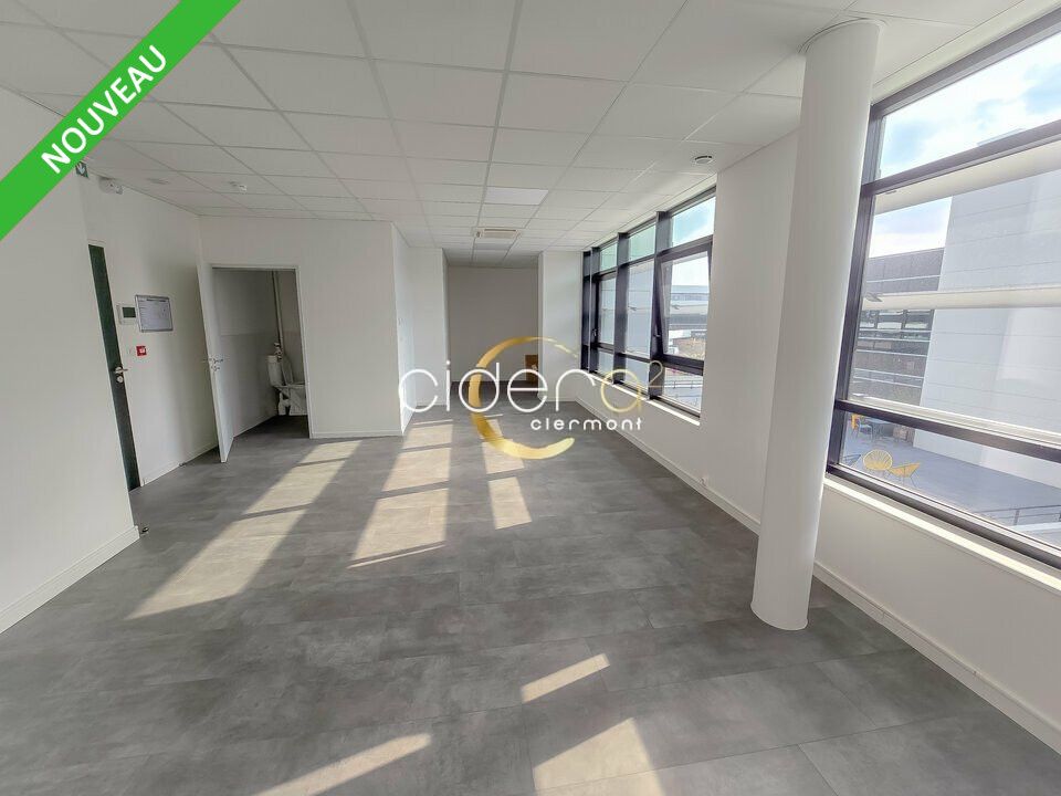 Location bureaux 45 m² non divisibles