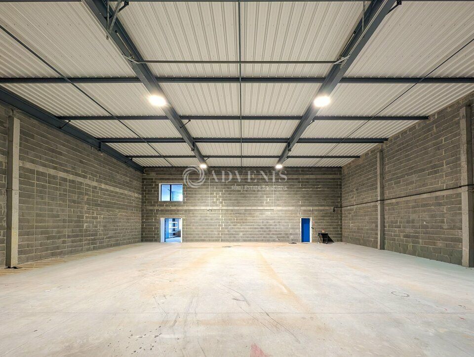 Location local d''activites 460 m² non divisibles