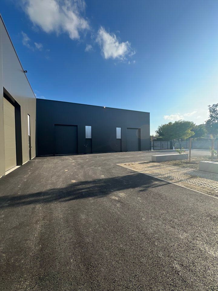 SUD EST TOULOUSE - LOCATION ENTREPOT 739M2 DIVISIBLE A PARTIR DE 190M2 - 