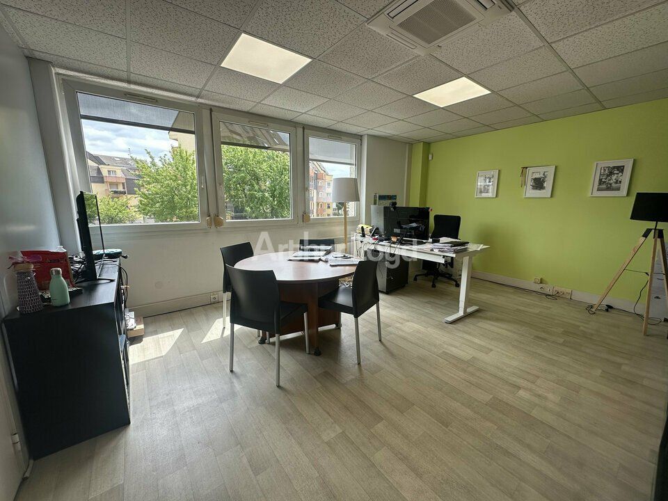 BUREAUX À VENDRE – IMMEUBLE TERTIAIRE TRAM ST-FLORENT – STRASBOURG