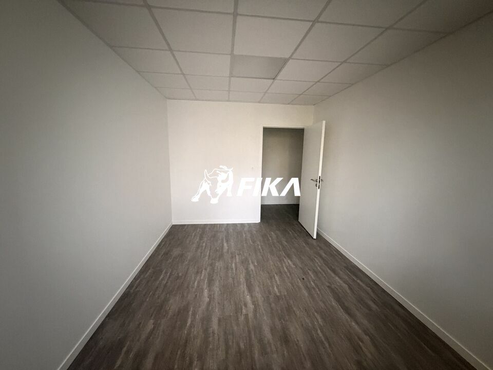 A VENDRE BUREAUX - 54 m² - (31670) LABEGE