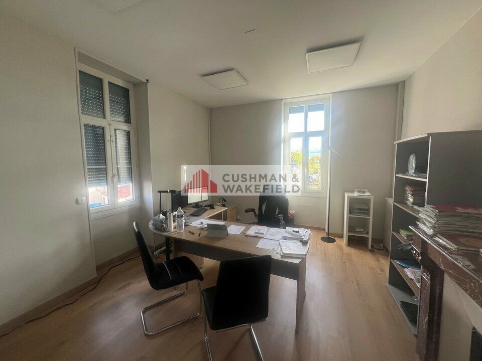 NIMES - BUREAUX A VENDRE