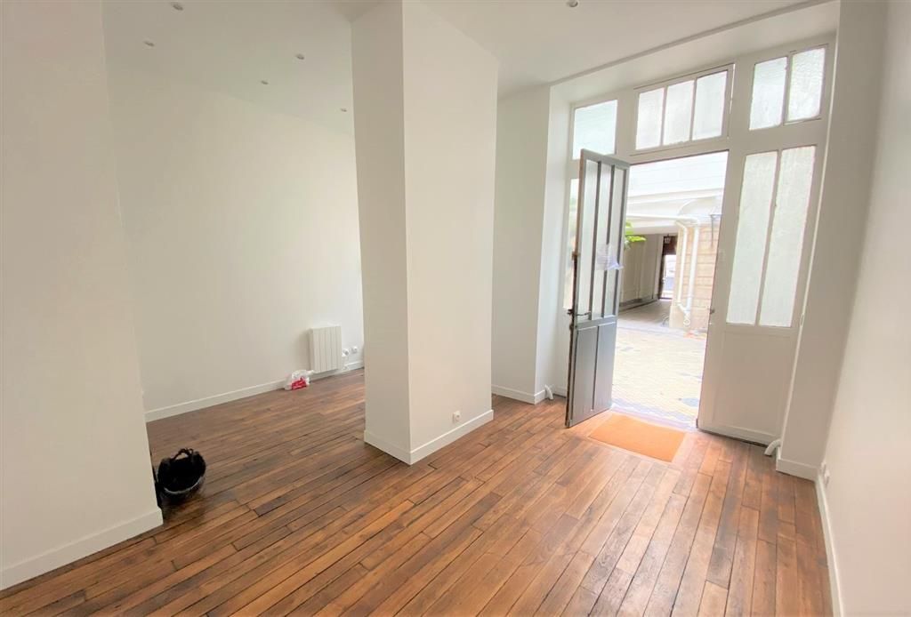 Location bureaux 18 m² non divisibles