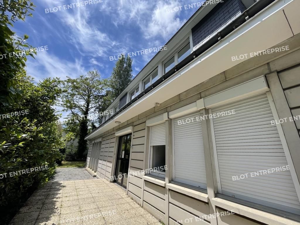 Vente bureaux 302 m² non divisibles