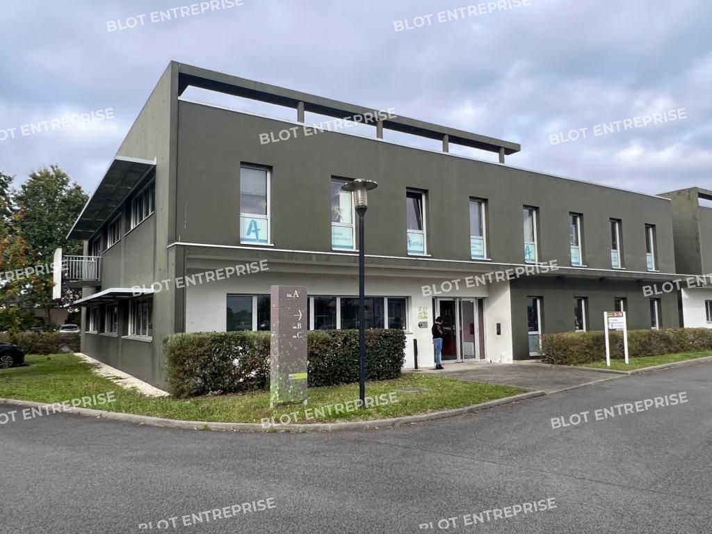 Location bureaux 456 m² non divisibles