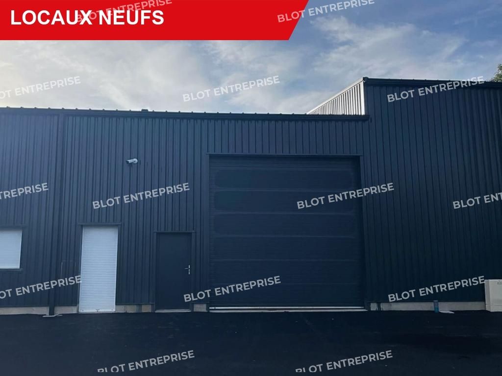 Location entrepôts 200 m² non divisibles
