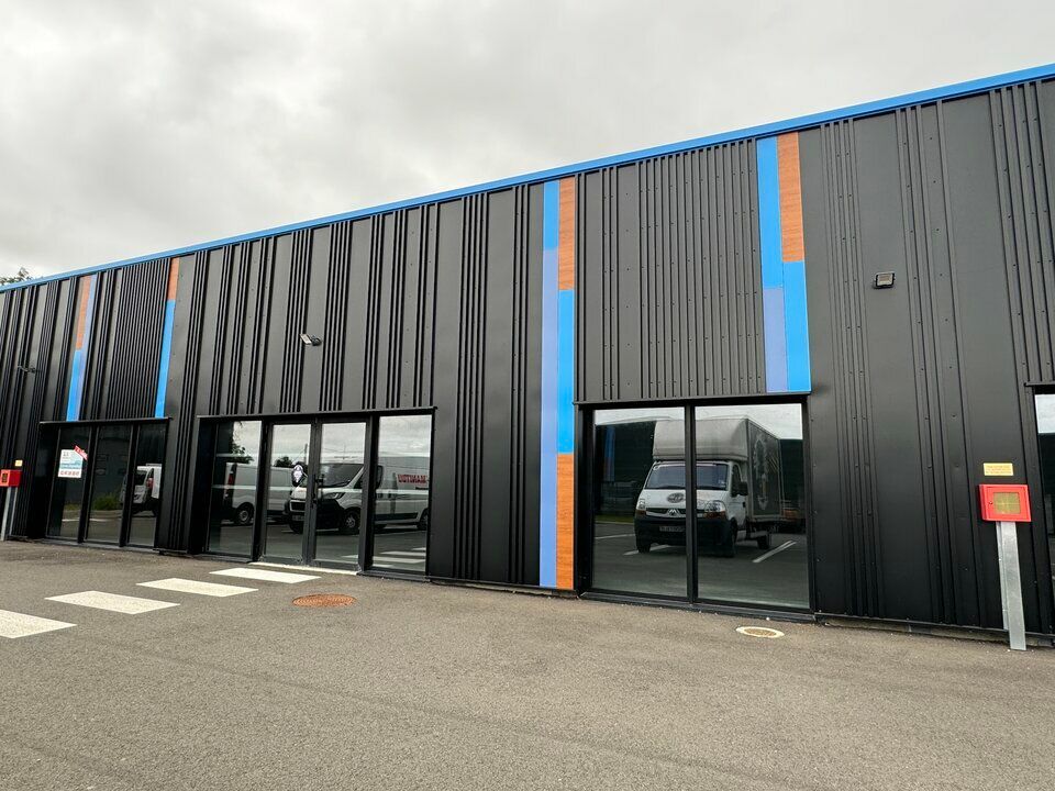 Vente local commercial 300 m² non divisibles
