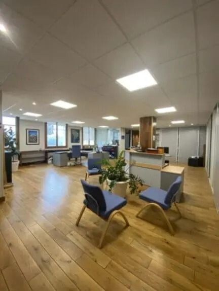 Vente bureaux 211 m² non divisibles