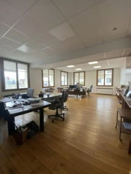 Vente bureaux 211 m² non divisibles