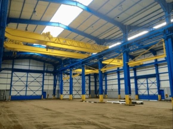 Location entrepôts 1870 m² non divisibles