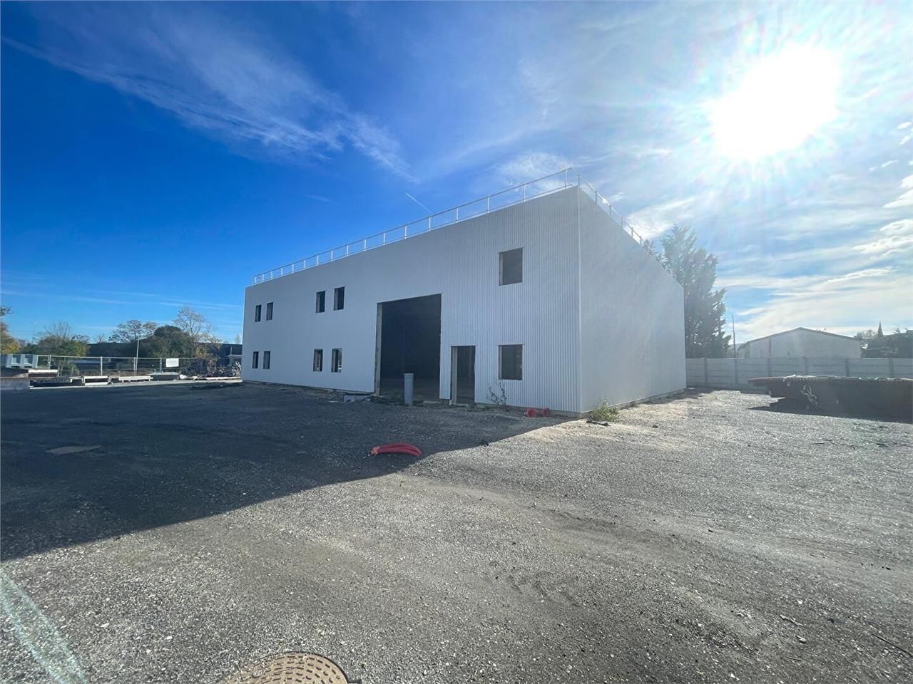 Location local 209.00 m² à AMBARES ET LAGRAVE