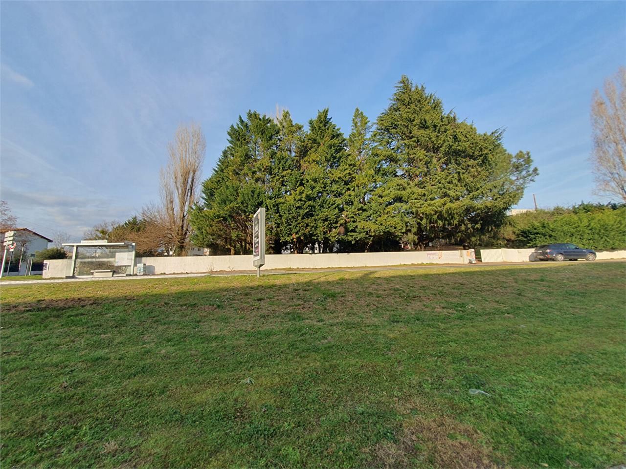 Vente terrain 1491.00 m² à ARTIGUES PRES BORDEAUX