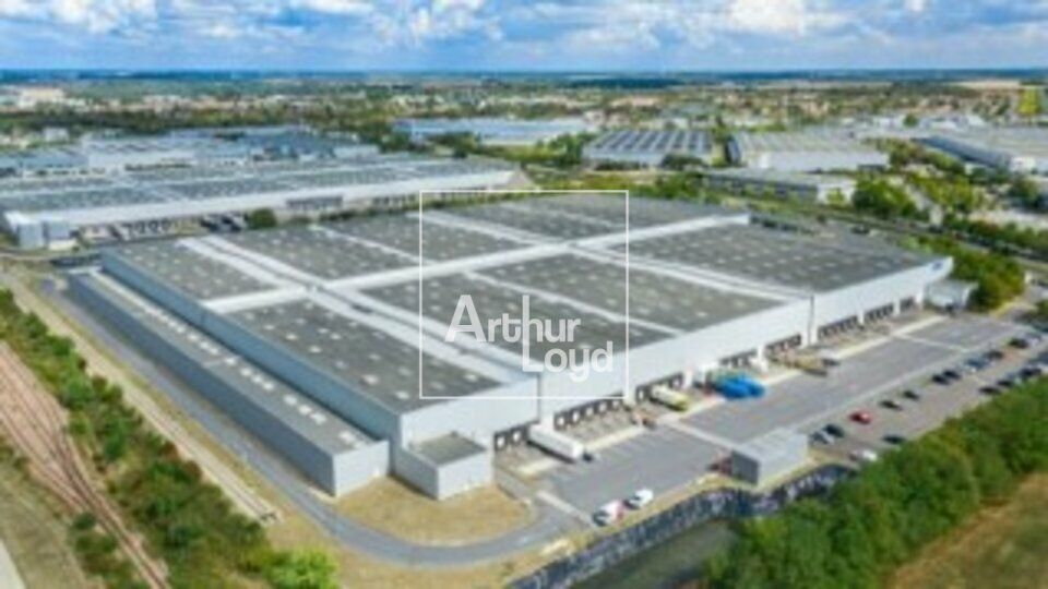 ENTREPOT GRANDE LOGISTIQUE A LOUER LIEUSAINT